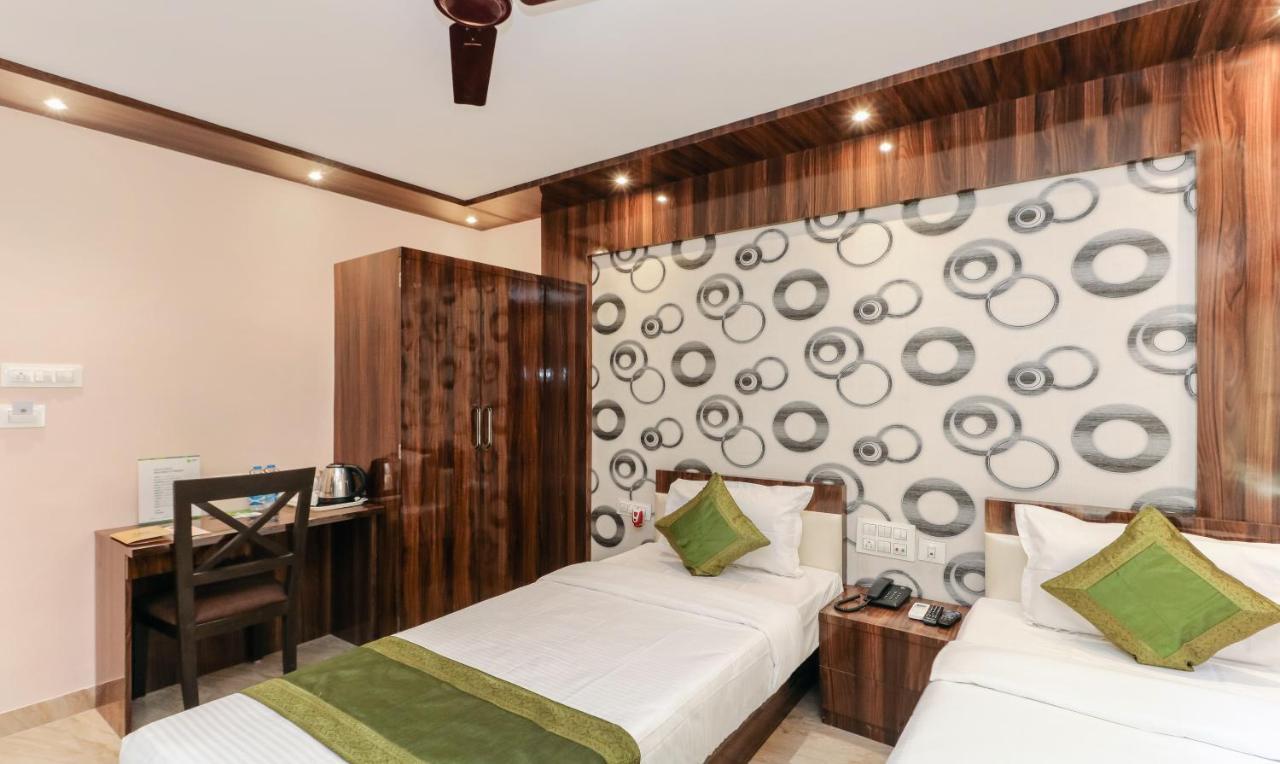 Treebo Trend Imperio Hotel Kalkutta Kültér fotó