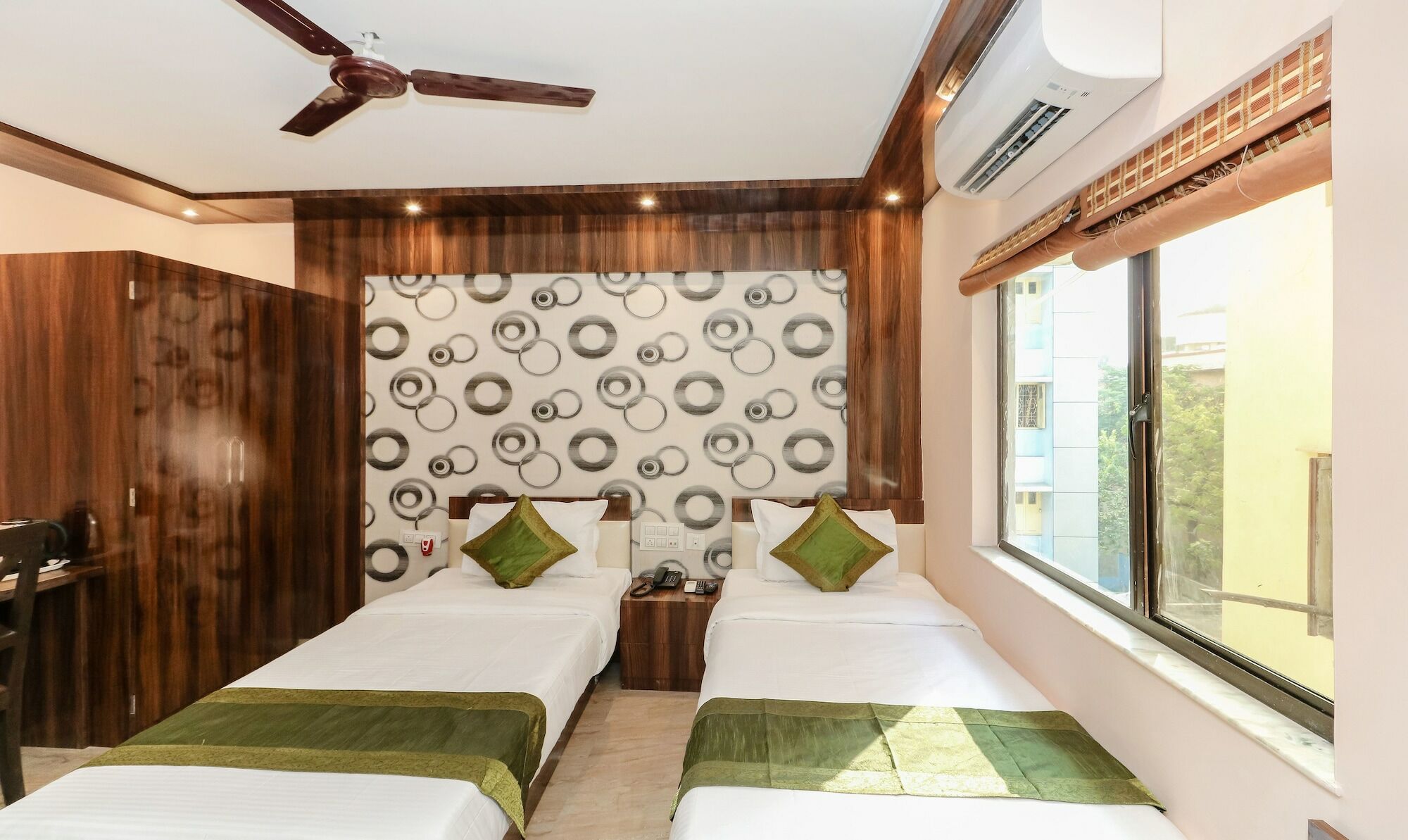 Treebo Trend Imperio Hotel Kalkutta Kültér fotó